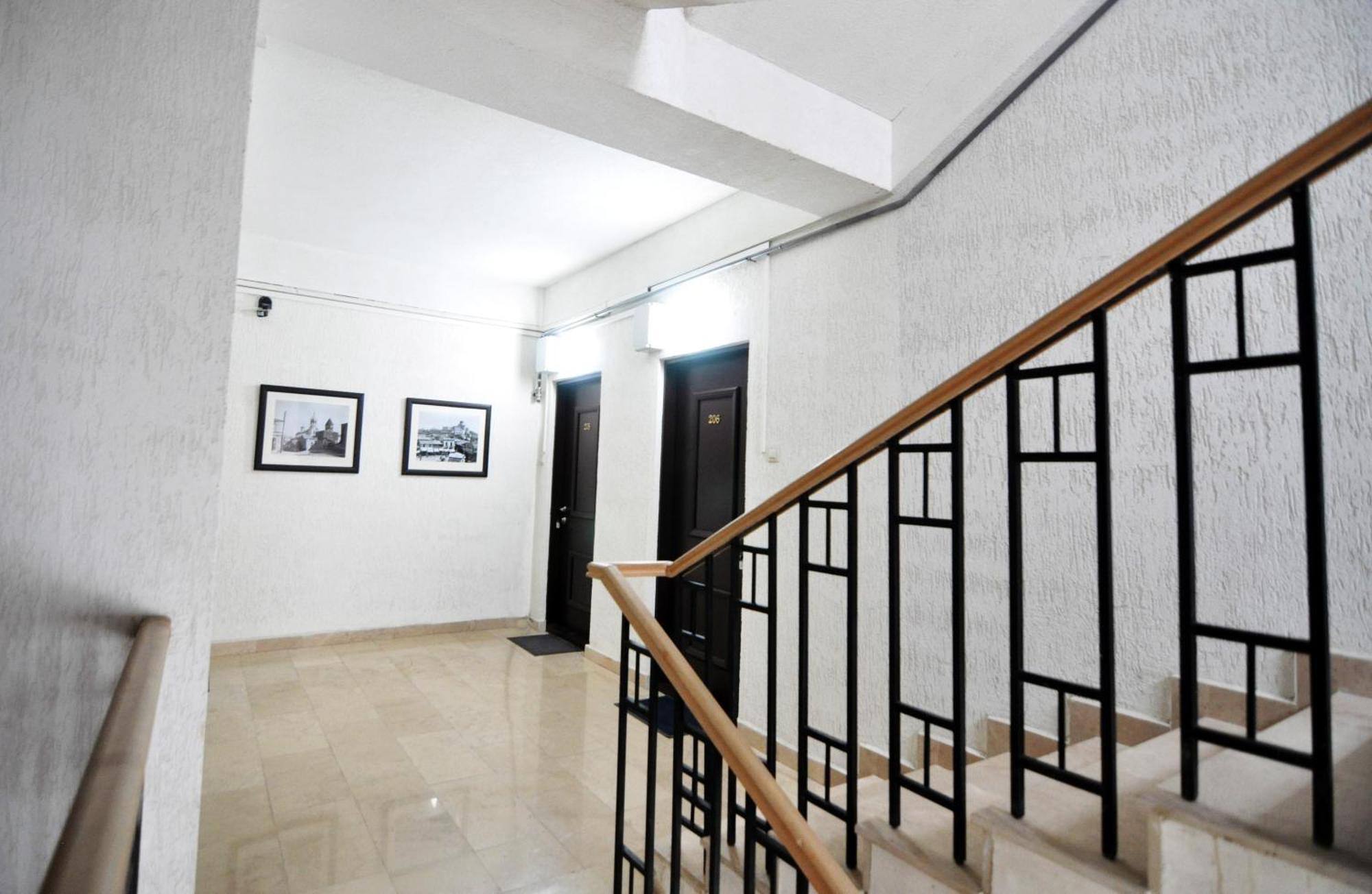 Apartament In The Historical District Tbilisi